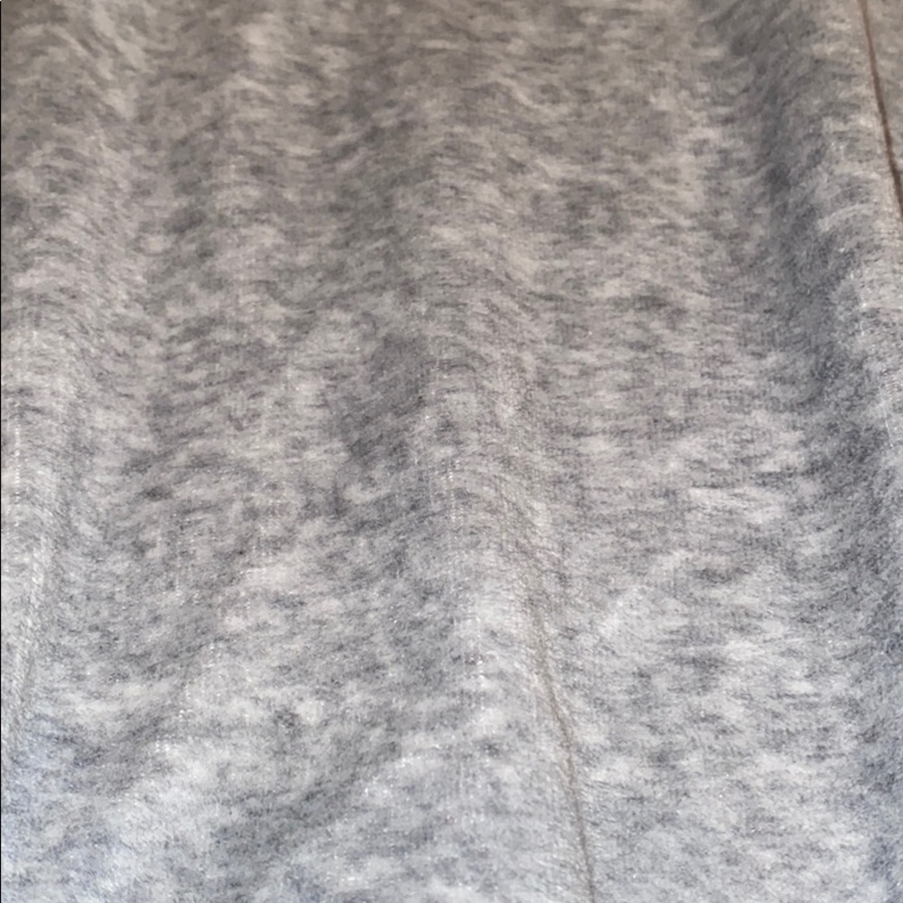 Gray sweater - Picture 2 of 2
